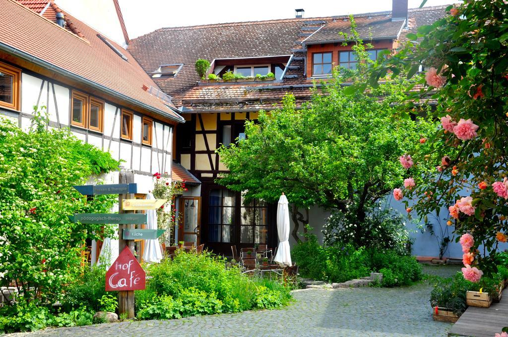 Gastezimmer Am Hof Франкфурт на Майн Екстериор снимка